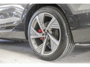 Audi Q8 advanced   50 e-tron quattro