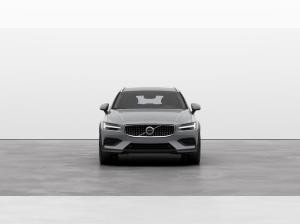 Volvo V60 Cross Country B4 D AWD Plus   NUR FÜR HANDWERKSNAHE GEWERBE