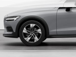 Volvo V60 Cross Country B4 D AWD Plus   NUR FÜR HANDWERKSNAHE GEWERBE