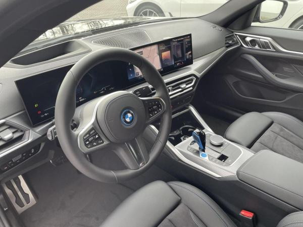 Foto - BMW i4 eDrive35 M-Sport ACC Head-Up Parking Assistant Komfortzugang