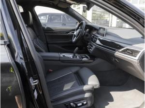 BMW 750 i xDrive Standhzg. Massage TV Laser mtl. 979,-!!!!!!!