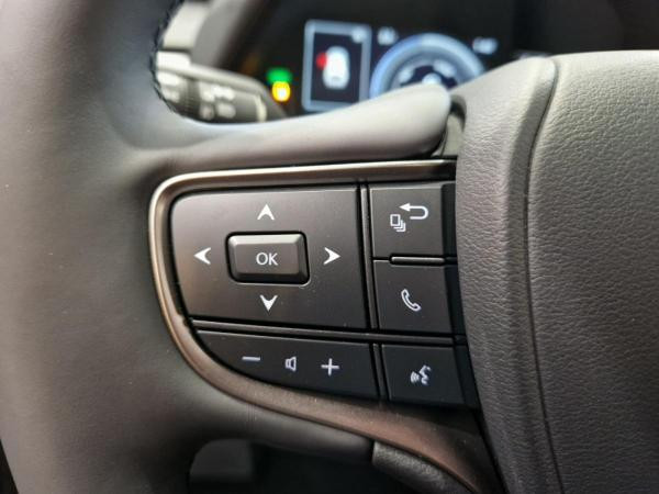 Foto - Lexus UX 250h Style nur PRIVAT oder EINZELFIRMEN möglich
