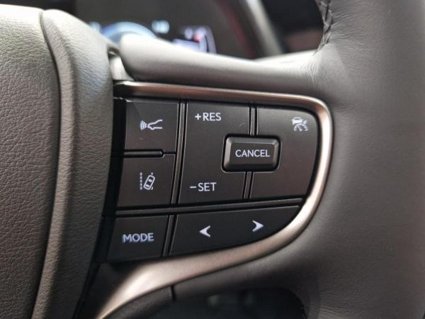Foto - Lexus UX 250h Style nur PRIVAT oder EINZELFIRMEN möglich
