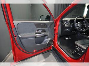 Mercedes-Benz GLB 200 AMG/PANO/PTS/RFK/NIGHT/LED/TOTWINKEL/SHZ