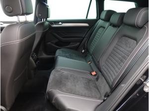 Volkswagen Passat Variant 1.5 TSI DSG - R-Line - IQ.LIGHT NAVI PANO 18" KAMERA ACC