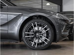 Aston Martin DBX 550 - Hamburg