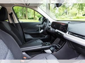 BMW iX1 xDrive30 •  ACC •  Kamera •  Massagesitze •  LED •
