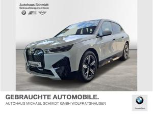 BMW ix xDrive40 Sportpaket*Sky Lounge*AHK*360 Kamera*