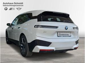 BMW ix xDrive40 Sportpaket*Sky Lounge*AHK*360 Kamera*