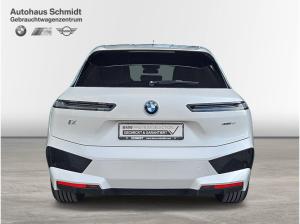 BMW ix xDrive40 Sportpaket*Sky Lounge*AHK*360 Kamera*