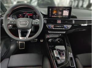 Audi RS4 Avant RS Essentials Paket