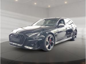 Audi RS4 Avant RS Essentials Paket