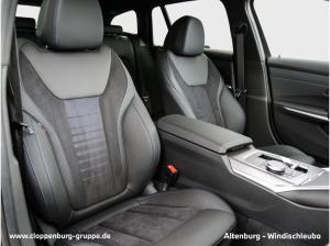 BMW 320 d xDrive Touring M-Sport UPE: 72.610,- AHK HeadUp LED