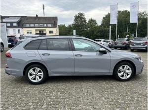 Volkswagen Golf VIII Life 1.5 TSI LED Navi AHK Climatronic Sitzheizung