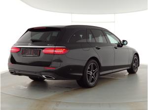 Mercedes-Benz E 300 T-MODELL de 4M. /AMG-LINE/PANO/AHK/BURMESTER/NIGHT-PAK./ASSISTENZ/KAMERA UVM.