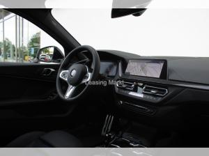 BMW M135i xDrive Navi Tempom.aktiv Bluetooth PDC MP3 Schn.
