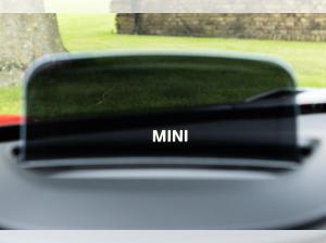 MINI Cooper SE Classic Trim  · Pano · HUD · Kamera · Harman/Kardon ·