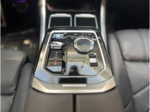 BMW i7 xD 60 M-Sport Kristall Bowser Fond-Experience