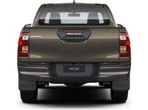 Toyota Hilux 2,8D 4x4 DC+Invincible +AHK+Navi+R.Kamera+