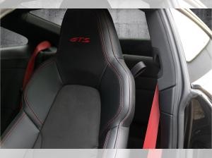 Porsche 992 Carrera Cabriolet 4 GTS