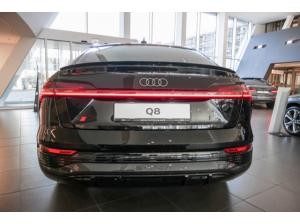 Audi Q8 e-tron Sportback S line   55 quattro - inkl. kostenloser Wallbox!