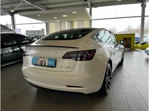Tesla Model 3 PERFORMANCE