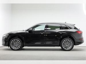 Audi Q8 e-tron advanced 50 e-tron quattro / AKTION / EROBERUNG / GEWERBE