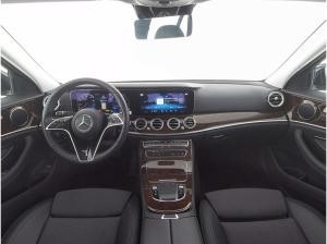 Mercedes-Benz E 300 T de Avantgarde 2x+Schiebedach+LED+Kam+18"+AHK+DAB