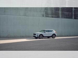 Volvo XC 40 T2 Core , Kamera, PDC v+h, Navi uvm. ! Tageszulassung zum Aktionspreis !