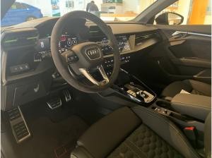 Audi RS3 Limousine 294(400) kW(PS) S tronic ! Panorama Glasdach/ Sport Abgasanlage/ B&O Anlage etc...!