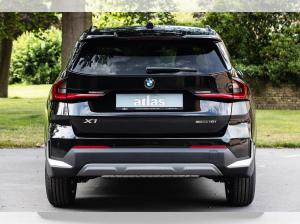 BMW X1 sDrive18i Aut. • Kamera • Massage • Sportsitze • LED •