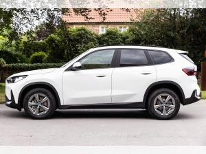 BMW X1 xDrive20d Aut. • AHK • Kamera • Massage • ACC • LED •