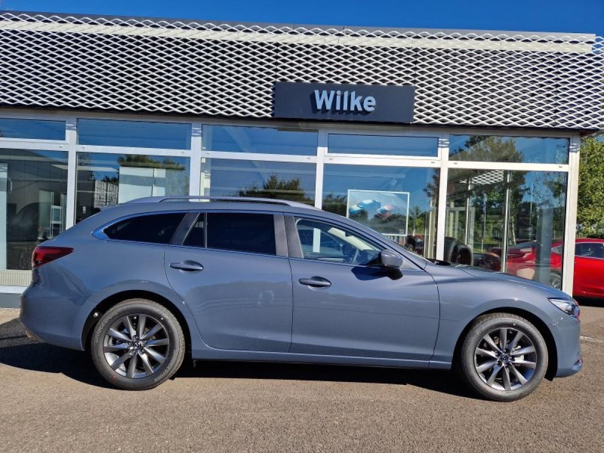 Mazda 6 2.0L AT FWD CENTER-LINE VOLL-LED/HEAD-UP/30°