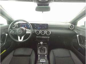 Mercedes-Benz A 160 PROGRESSIVE/LED/BUSINESS-PAK./MBUX/AHK/PARK-PAK./RFK/KLIMA/SHZ UVM.