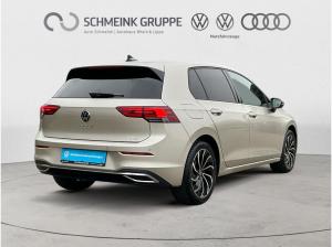 Volkswagen Golf VIII Life 1.5 eTSI DSG AHK Navi AppConnect