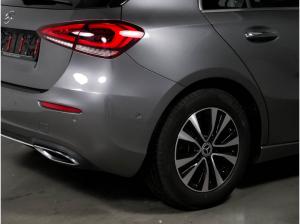 Mercedes-Benz A 180 LED/360 KAM./KEYLESS/BUSINESS-PAK./MBUX/FAHRASS./PARK-PAK./KLIMA/SHZ UVM.