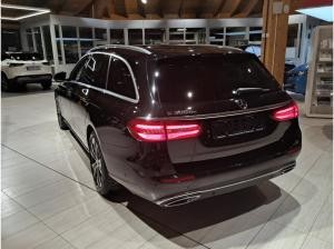Mercedes-Benz E 300 de T Avantgarde  AHK ACC SpurH HUD Navi
