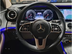 Mercedes-Benz E 300 de T Avantgarde  AHK ACC SpurH HUD Navi