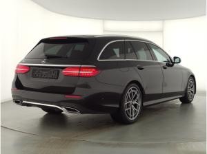 Mercedes-Benz E 200 T-MODELL /AMG-LINE/SCHIEBEDACH/AHK/FAHRASS./19 ZOLL/MBUX HIGH-END/PARK.PAK INKL. RFK UVM.