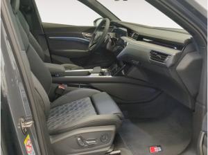 Audi SQ8 e-tron Sportback 126UPE