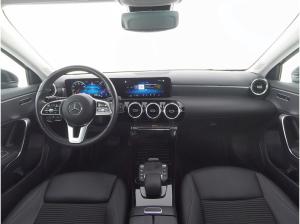 Mercedes-Benz A 220 d /PROGRESSIVE/LED/BUSINESS-PAK./MBUX/PARK-PAK. INKL. RFK/KLIMA/SHZ/TEMPOMAT UVM.