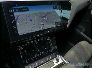 Audi Q8 e-tron Sportback S line 50 quattro AHK Matrix
