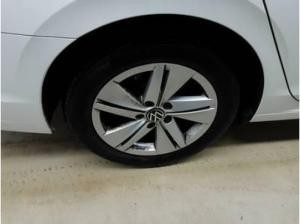 Volkswagen Golf VIII Variant 1.5 TSI Life AHK Navi DAB+ LEDPlus Va 1.5 Life BT110 TSIM6F