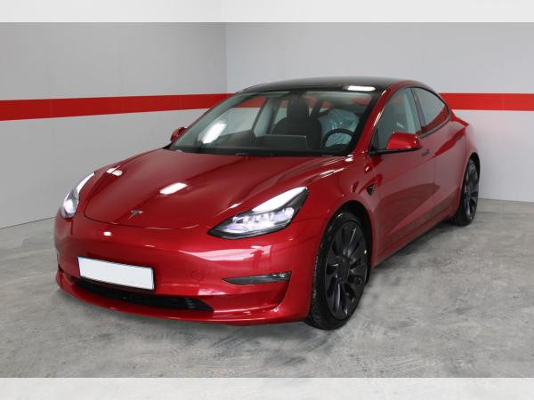 Tesla Model 3 für 699,00 € brutto leasen