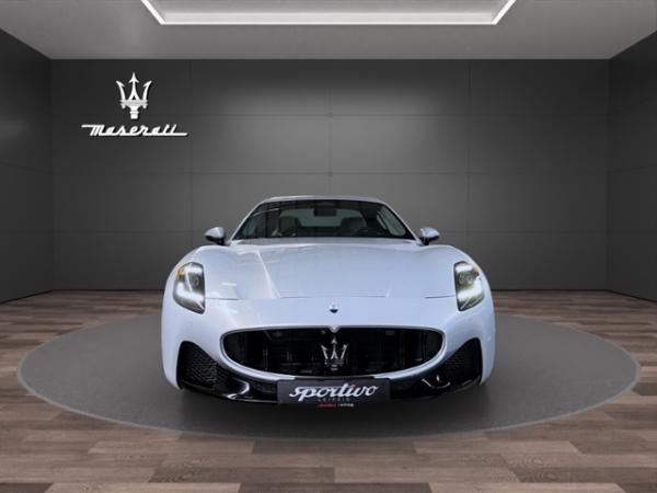 Abbildung Leasingangebot Maserati Granturismo
