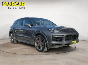 Porsche Cayenne GTS 4.0 V8 TURBO+PANO+HUD+BOSE+MATRIX+22"