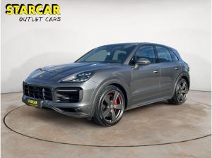 Porsche Cayenne GTS 4.0 V8 TURBO+PANO+HUD+BOSE+MATRIX+22"