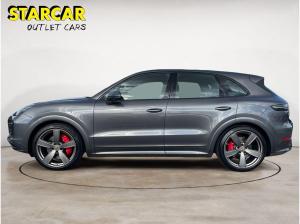 Porsche Cayenne GTS 4.0 V8 TURBO+PANO+HUD+BOSE+MATRIX+22"