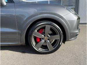 Porsche Cayenne GTS 4.0 V8 TURBO+PANO+HUD+BOSE+MATRIX+22"