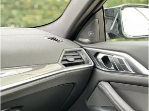 BMW M4 Competition Coupé mit M xDr M Drivers P. DAB